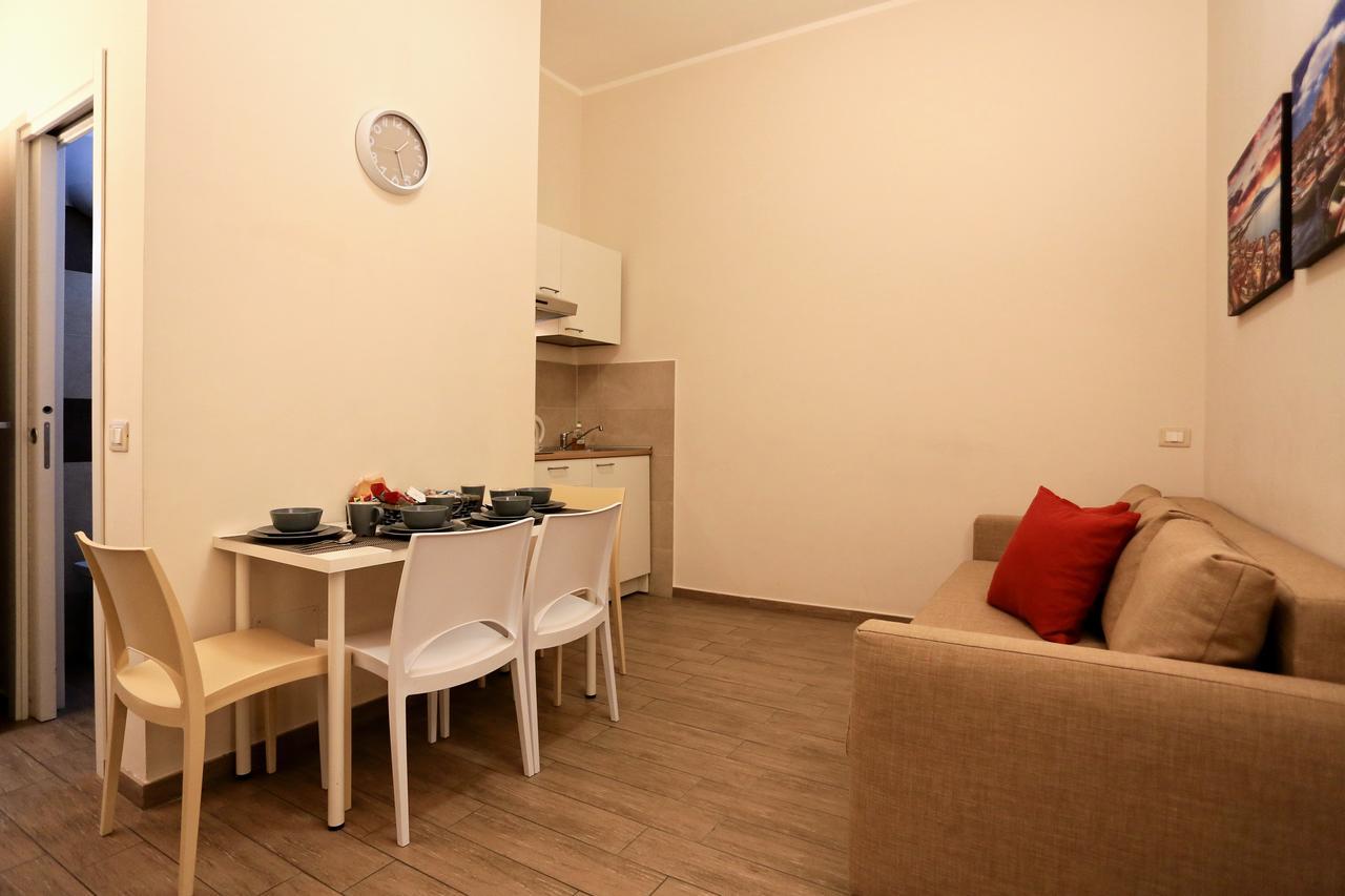 Bed & Breakfast Apartcity Napoli