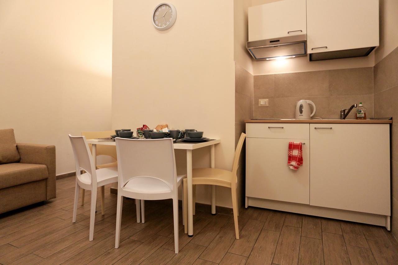 Bed & Breakfast Apartcity Napoli